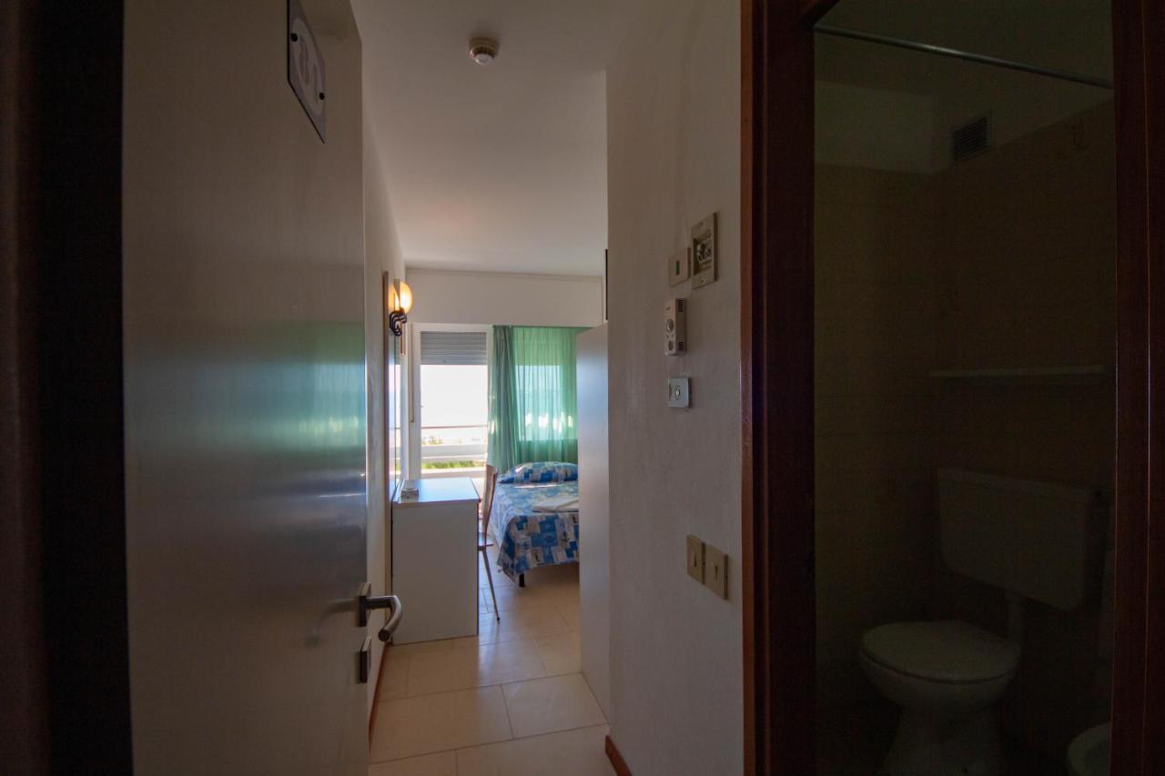 Hotel Ambra Lignano Sabbiadoro Extérieur photo