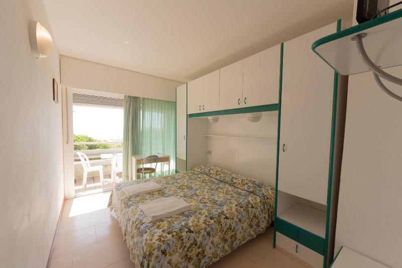Hotel Ambra Lignano Sabbiadoro Extérieur photo
