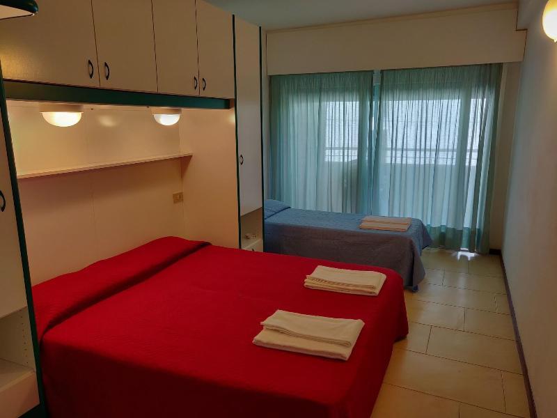 Hotel Ambra Lignano Sabbiadoro Extérieur photo
