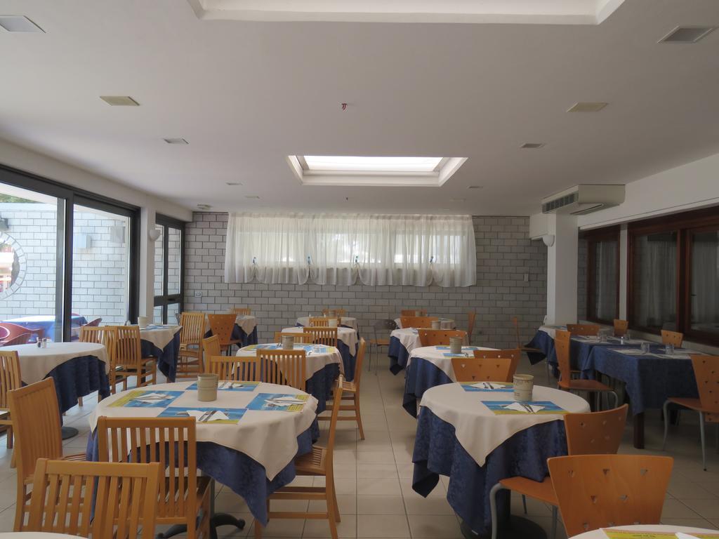 Hotel Ambra Lignano Sabbiadoro Extérieur photo