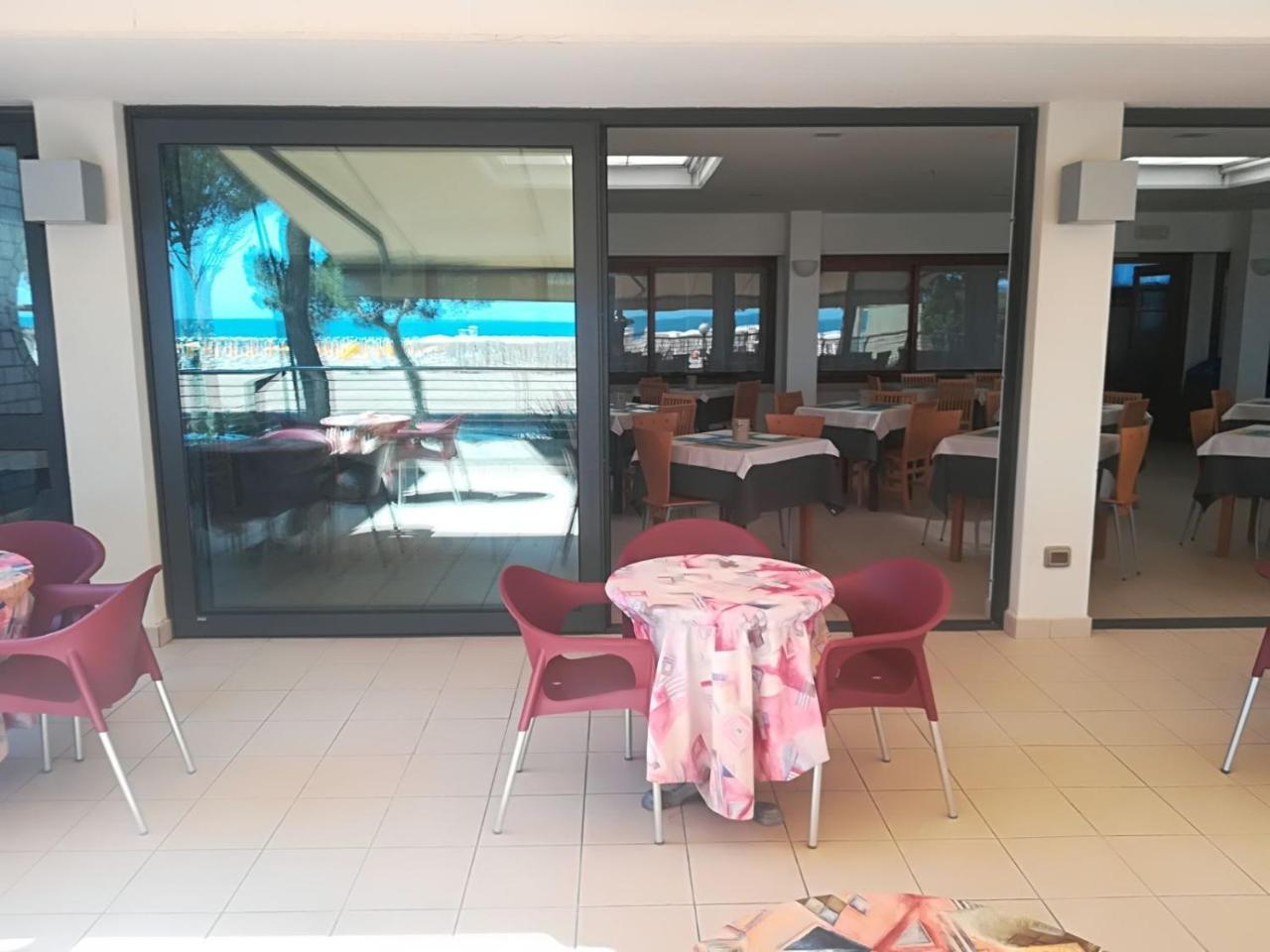 Hotel Ambra Lignano Sabbiadoro Extérieur photo